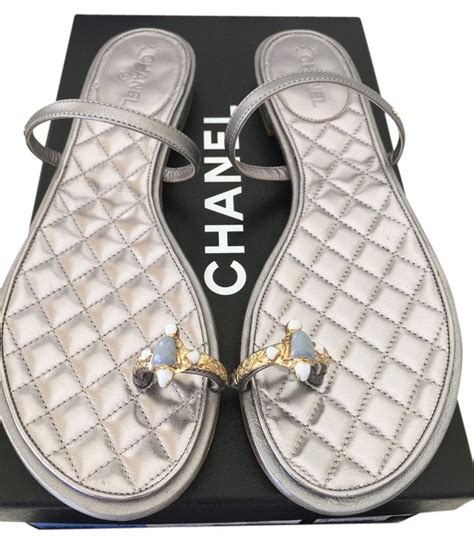 sandalias estilo chanel|Chanel sandals cc logo.